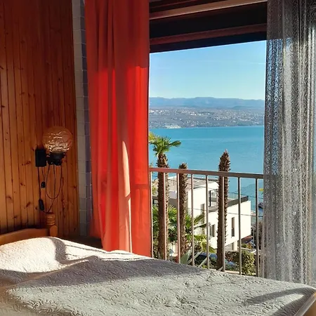 Ana Apartment *